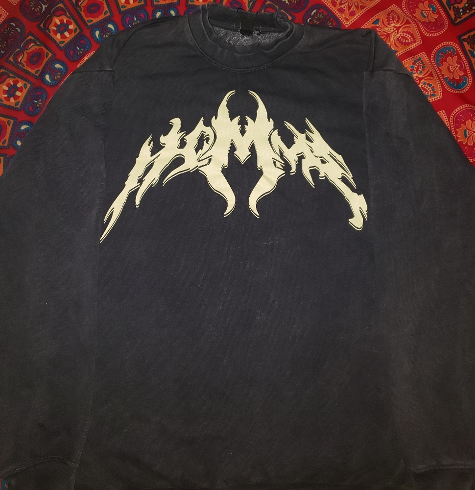 Cool acid wash sweater with design